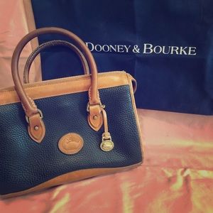 Dooney & Bourke Handbag